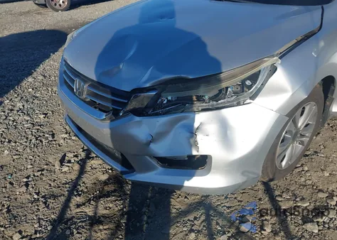 2013 Honda Accord Lx z USA, uszkodzony, nr VIN 1HGCR2F33DA244369